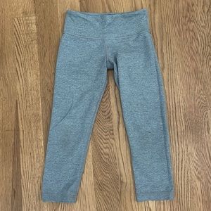 Gray, seamless, Wunder Lululemon Yoga Leggings, size 4